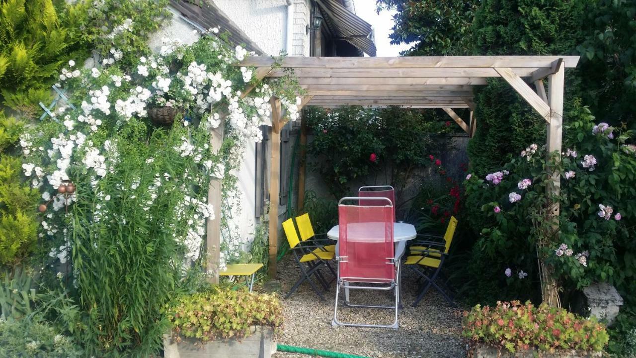 Les Nympheas, Appart Au Calme Et Grand Jardin A 15 Min De Disneyland, Crecy-la-Chapelle Ngoại thất bức ảnh